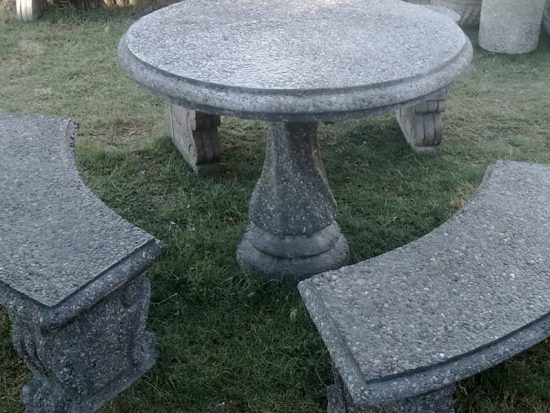 bancas de piedra
