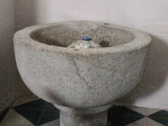 pilas bautismales de piedra