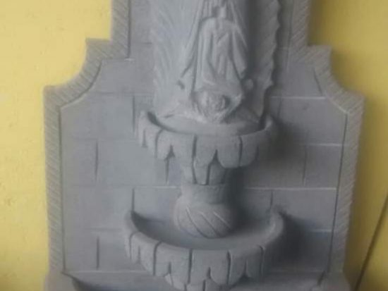 esculturas religiosas de piedra